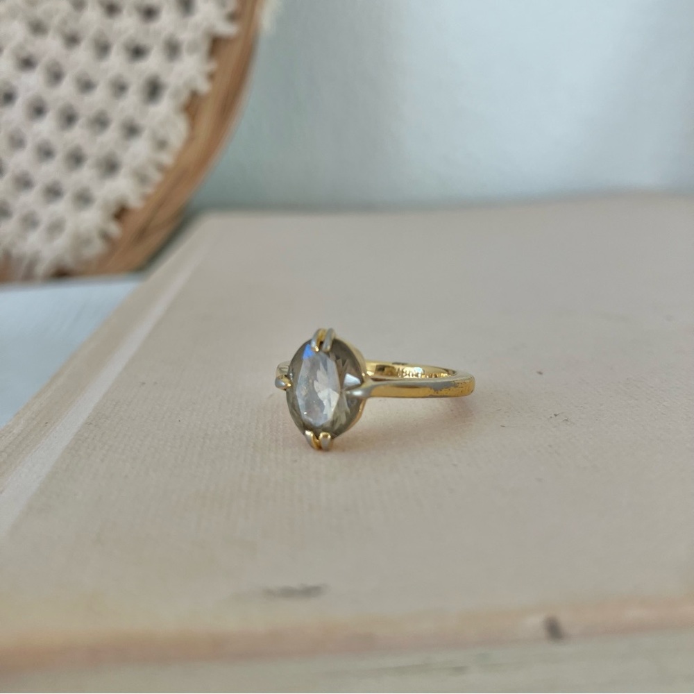 18KHG Avon Smokey Solitaire Oval Gold Ring Minimal Elegant Classic Femme Neutral